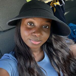 Meet your Posher, Renee